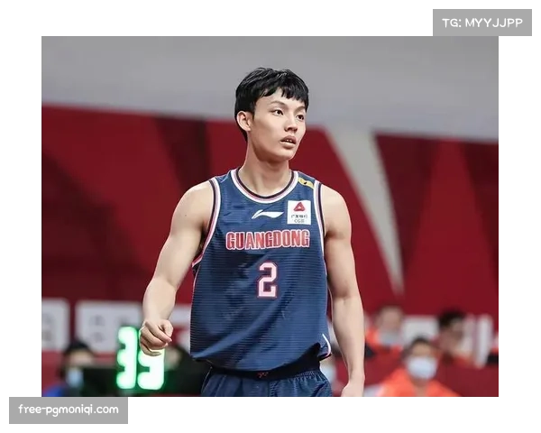 徐杰揭幕战伤退 广东后场攻防体系面临调整